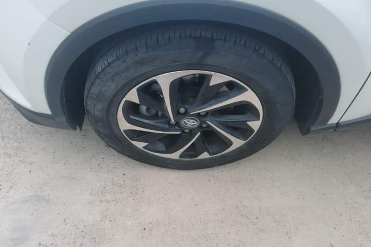 Used Toyota IZOA 2020 2.0L Enjoy Edition Exterior 4