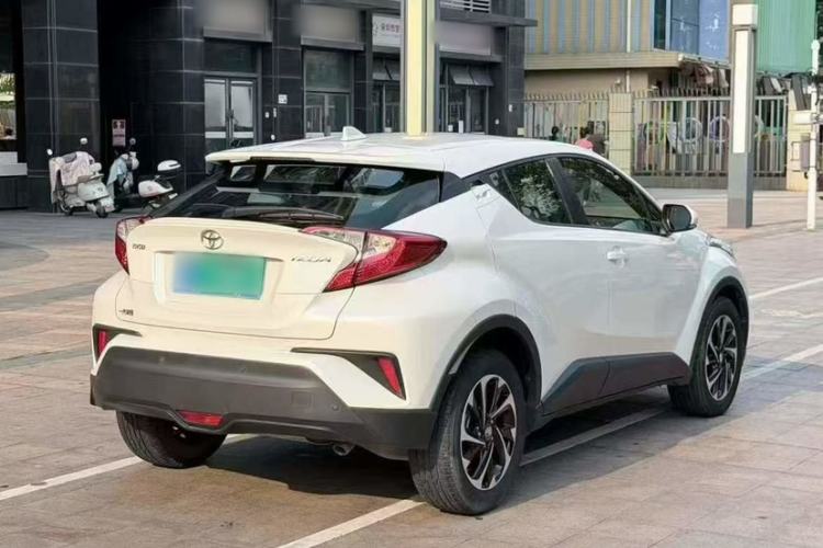 Used Toyota IZOA 2020 2.0L Yi Xiang CARE Exterior 5