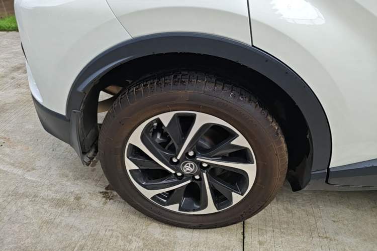 Used Toyota IZOA 2020 2.0L Enjoy Edition Exterior 5