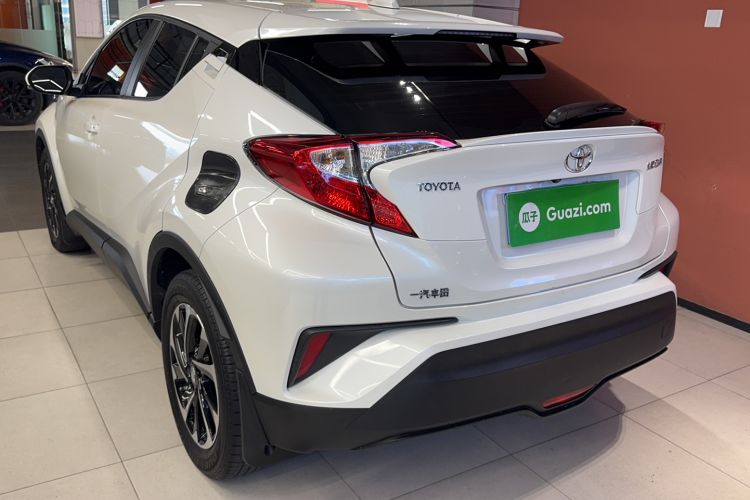 Used Toyota IZOA 2020 2.0L Enjoy Edition Exterior 5