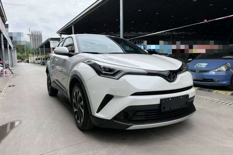 Used Toyota IZOA 2020 2.0L Yichi Version Exterior 6