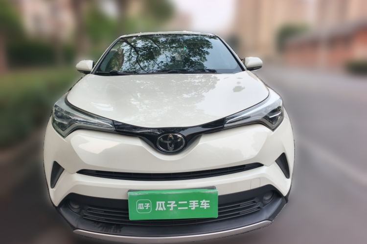 Used Toyota IZOA 2020 2.0L Yichi Version Front