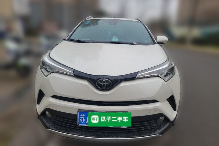 Used Toyota IZOA 2020 2.0L Yichi Version Front