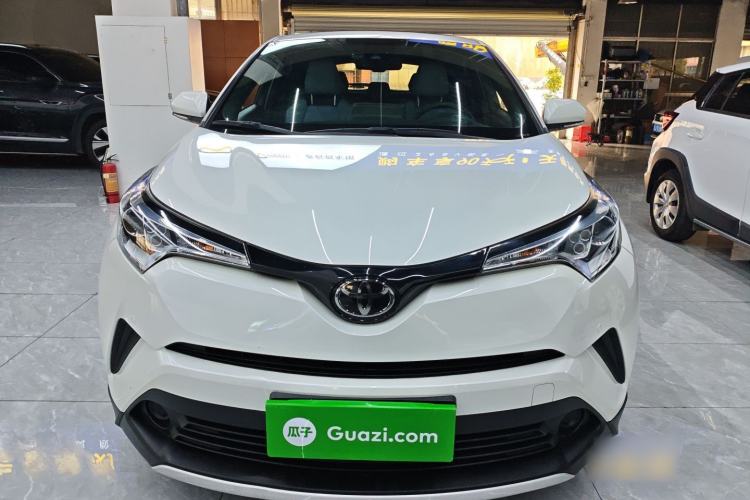 Used Toyota IZOA 2020 2.0L Yi Xiang CARE Front