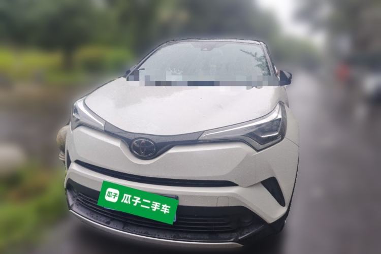 Used Toyota IZOA 2020 2.0L Yichi Version Front