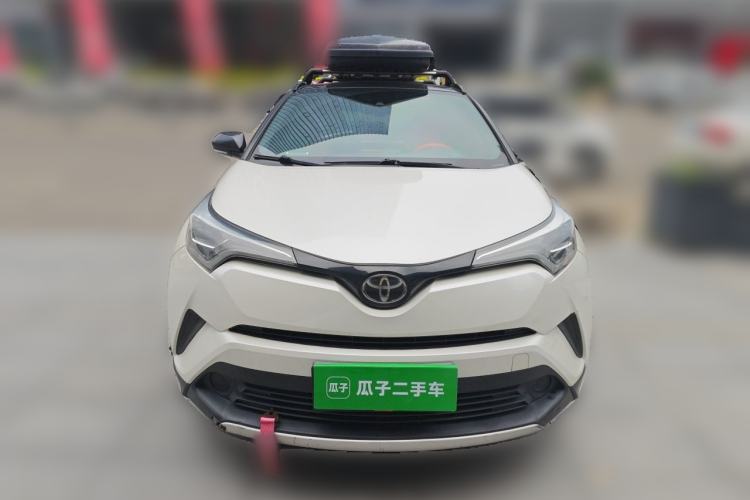 Used Toyota IZOA 2020 2.0L Yichi Version Front