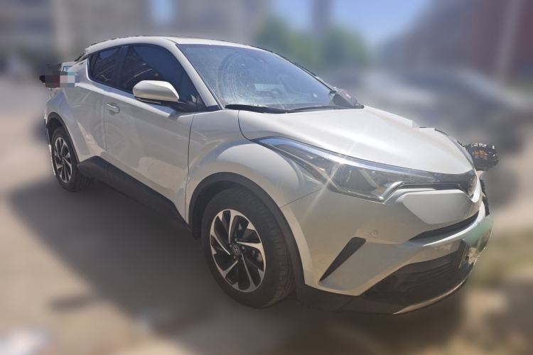 Used Toyota IZOA 2020 2.0L Yi Xiang CARE Front Right 45 Deg