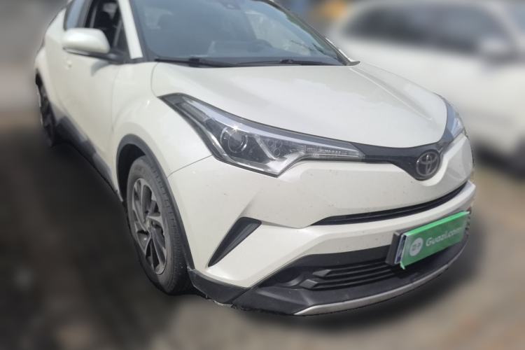 Used Toyota IZOA 2020 2.0L Enjoy Edition Front Right 45 Deg