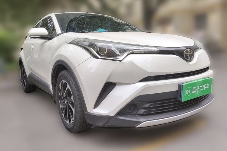 Used Toyota IZOA 2020 2.0L Yichi Version Front Right 45 Deg