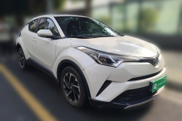 Used Toyota IZOA 2020 2.0L Enjoy Edition Front Right 45 Deg