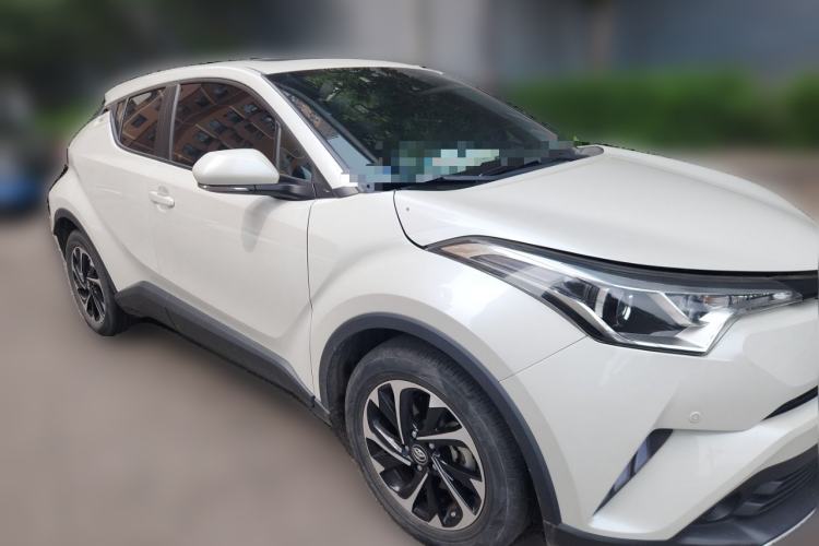 Used Toyota IZOA 2020 2.0L Yi Xiang CARE Front Right 45 Deg