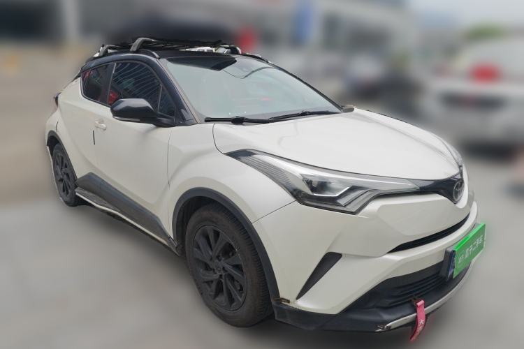 Used Toyota IZOA 2020 2.0L Yichi Version Front Right 45 Deg