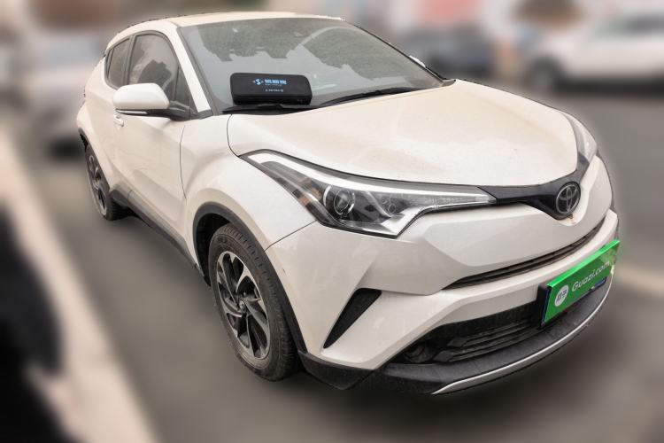 Used Toyota IZOA 2020 2.0L Enjoy Edition Front Right 45 Deg