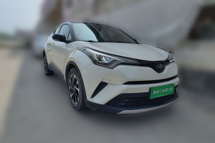 Used Toyota IZOA 2020 2.0L Yichi Version Front Right 45 Deg