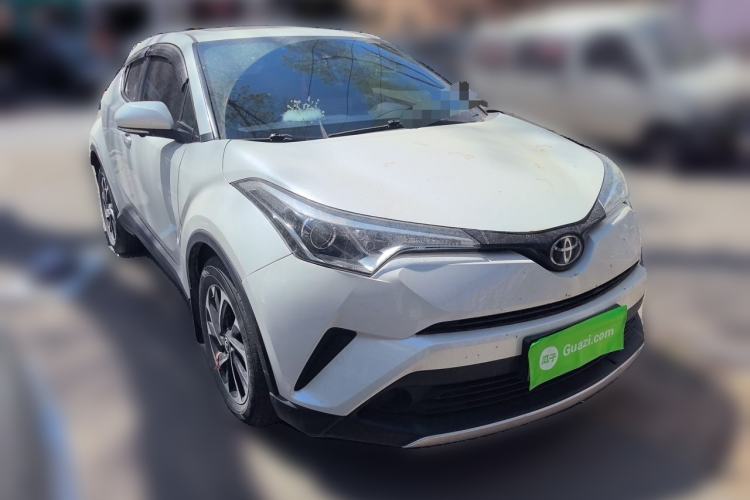 Used Toyota IZOA 2020 2.0L Enjoy Edition Front Right 45 Deg