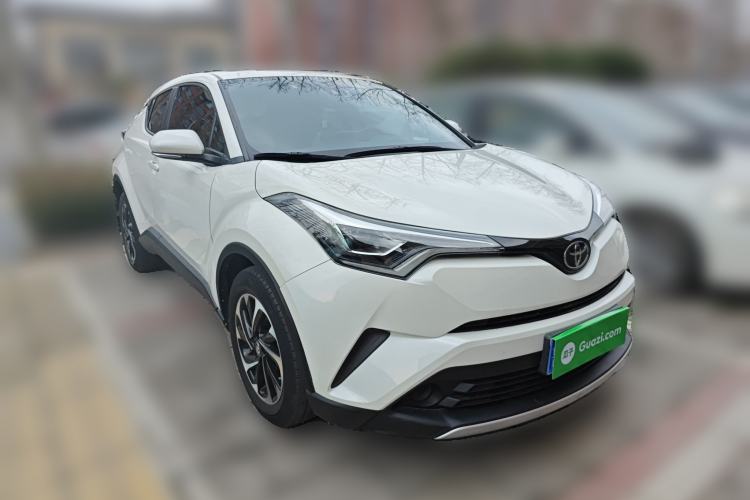 Used Toyota IZOA 2020 2.0L Yichi Version Front Right 45 Deg