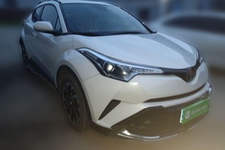 Used Toyota IZOA 2020 2.0L Enjoy Edition Front Right 45 Deg