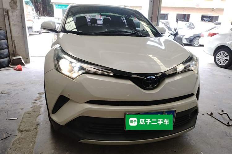 Used Toyota IZOA 2020 2.0L Yi Xiang CARE Front