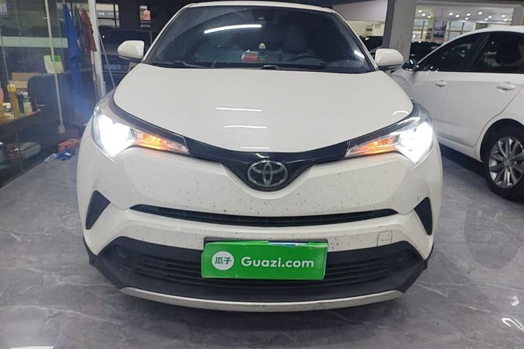Used Toyota IZOA 2020 2.0L Yi Xiang CARE Front