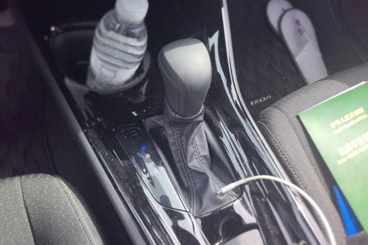 Used Toyota IZOA 2020 2.0L Enjoy Edition Gear Lever