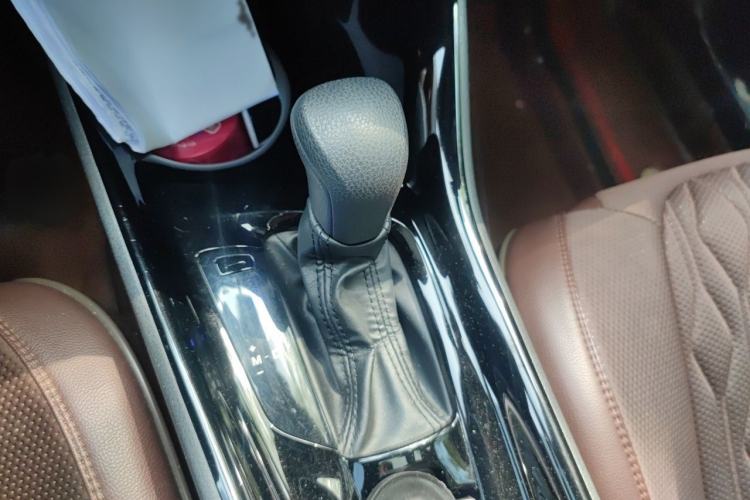 Used Toyota IZOA 2020 2.0L Enjoy Edition Gear Lever