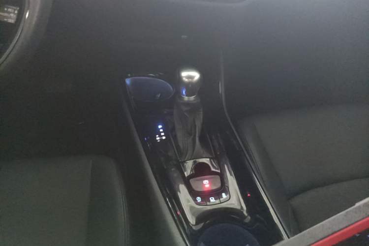 Used Toyota IZOA 2020 2.0L Yichi Version Gear Lever