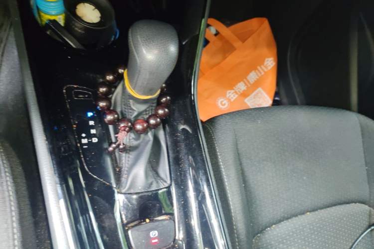 Used Toyota IZOA 2020 2.0L Enjoy Edition Gear Lever