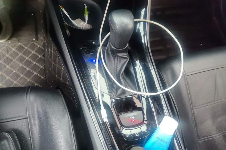 Used Toyota IZOA 2020 2.0L Enjoy Edition Gear Lever