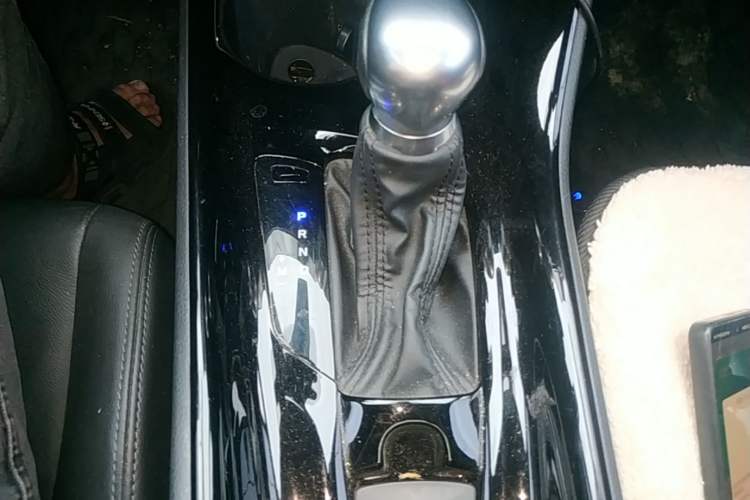Used Toyota IZOA 2020 2.0L Yichi Version Gear Lever