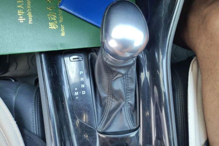 Used Toyota IZOA 2020 2.0L Yichi Version Gear Lever