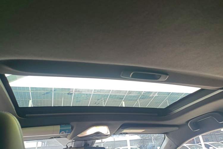 Used Toyota IZOA 2020 2.0L Yichi Version Headliner