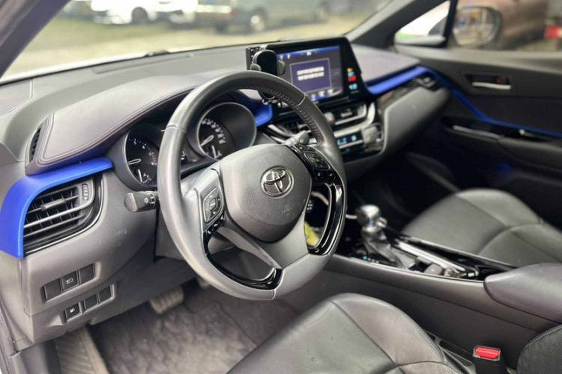 Used Toyota IZOA 2020 2.0L Yichi Version Interior 1