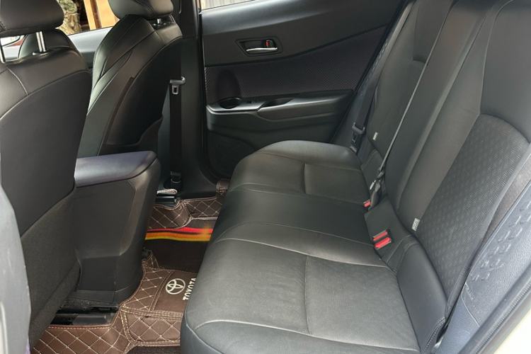 Used Toyota IZOA 2020 2.0L Yichi Version Interior 1