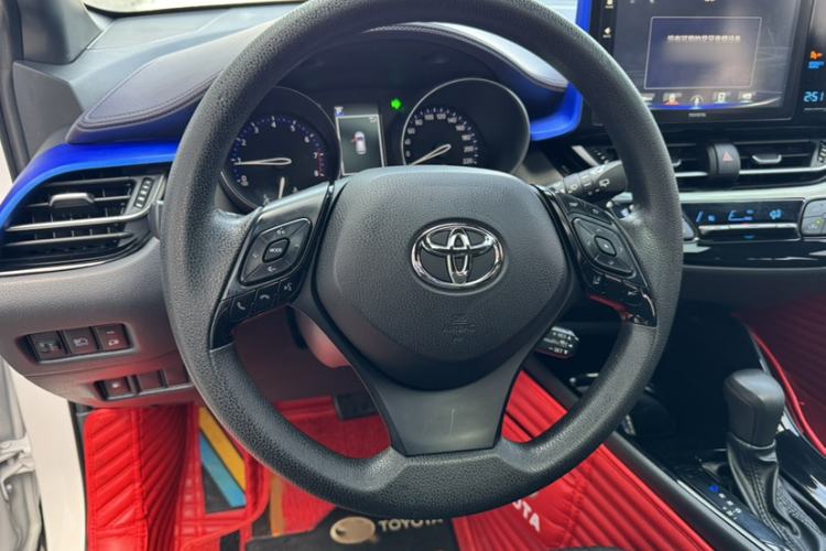Used Toyota IZOA 2020 2.0L Enjoy Edition Interior 2