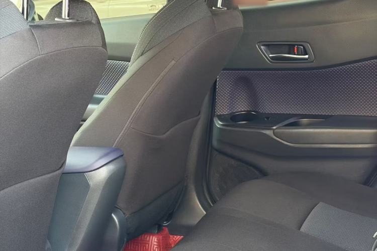 Used Toyota IZOA 2020 2.0L Enjoy Edition Interior 2