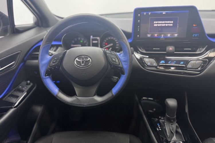 Used Toyota IZOA 2020 2.0L Enjoy Edition Interior 2