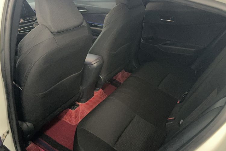 Used Toyota IZOA 2020 2.0L Enjoy Edition Interior 3