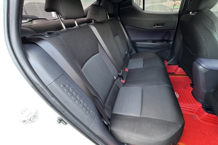 Used Toyota IZOA 2020 2.0L Enjoy Edition Interior 9