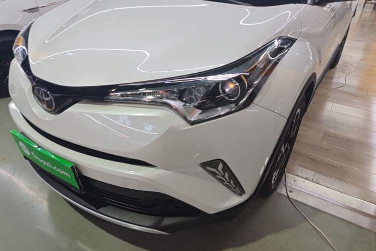 Used Toyota IZOA 2020 2.0L Yi Xiang CARE Left Front Headlight