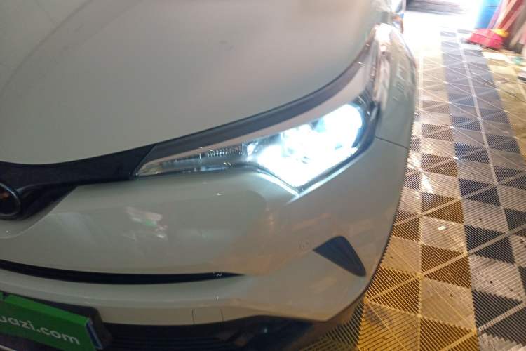 Used Toyota IZOA 2020 2.0L Yi Xiang CARE Left Front Headlight