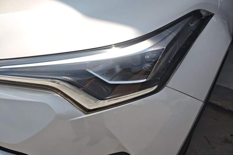 Used Toyota IZOA 2020 2.0L Yichi Version Left Front Headlight