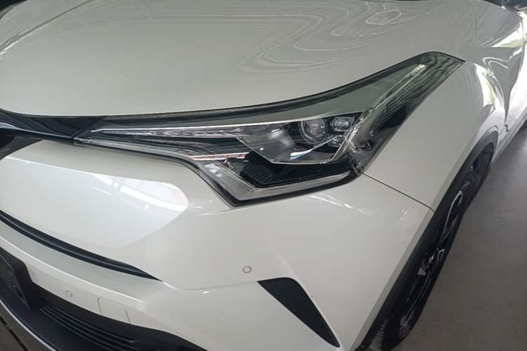 Used Toyota IZOA 2020 2.0L Yichi Version Left Front Headlight