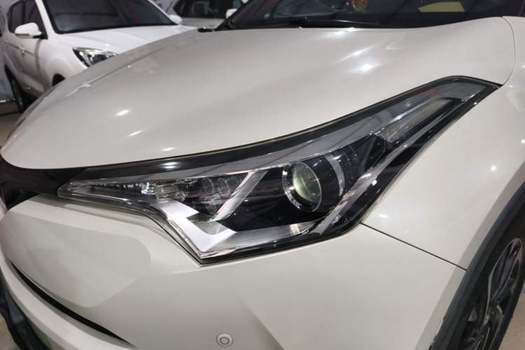 Used Toyota IZOA 2020 2.0L Yi Xiang CARE Left Front Headlight