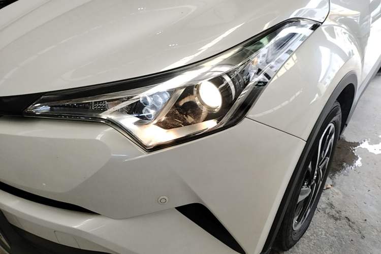 Used Toyota IZOA 2020 2.0L Yi Xiang CARE Left Front Headlight