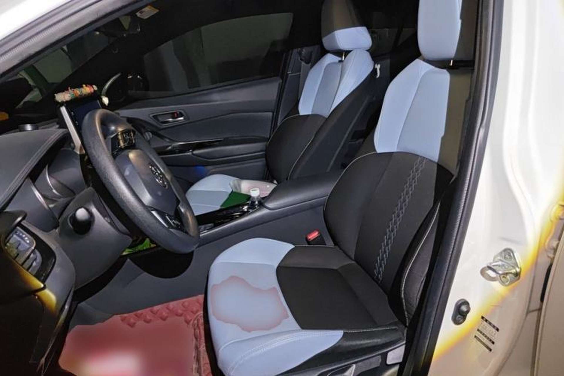 Used Toyota IZOA 2020 2.0L Yi Xiang CARE Left Front Seat