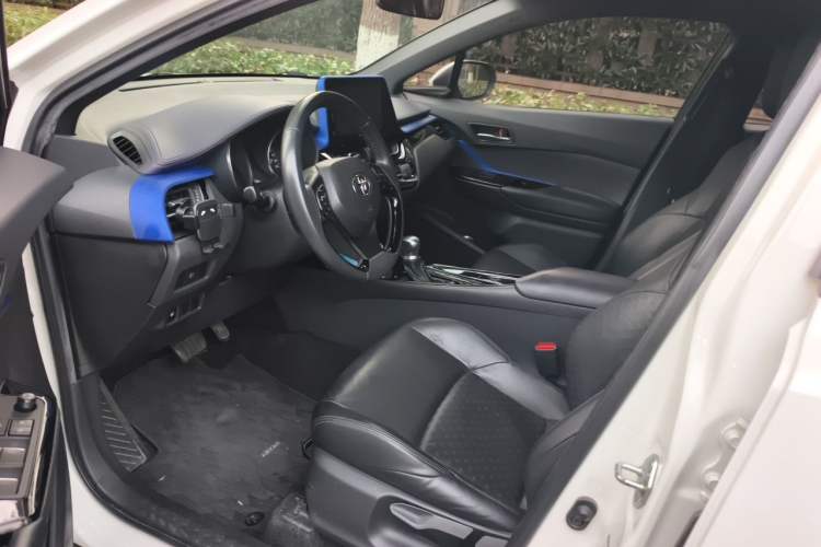 Used Toyota IZOA 2020 2.0L Yichi Version Left Front Seat