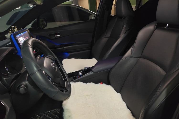Used Toyota IZOA 2020 2.0L Yichi Version Left Front Seat