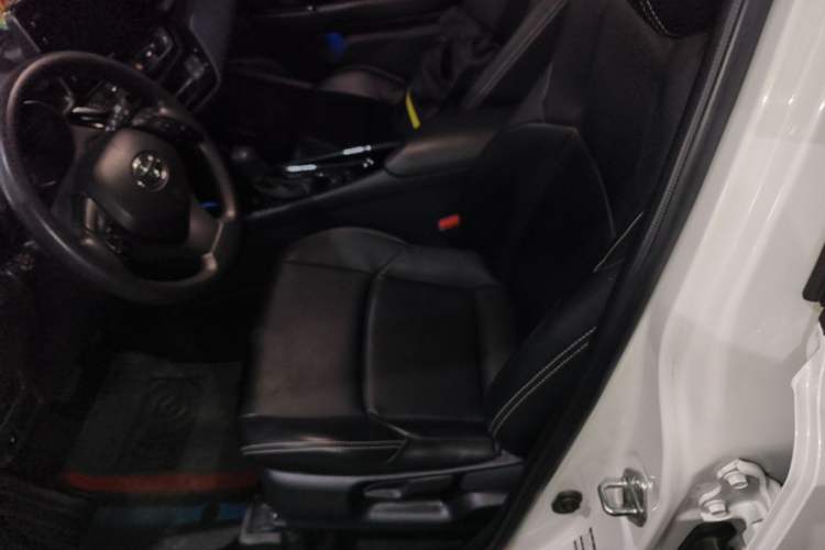 Used Toyota IZOA 2020 2.0L Yi Xiang CARE Left Front Seat