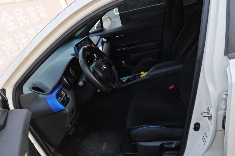Used Toyota IZOA 2020 2.0L Enjoy Edition Left Front Seat