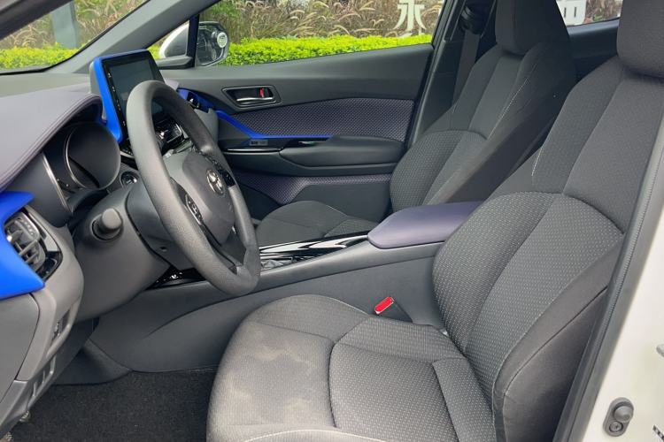Used Toyota IZOA 2020 2.0L Enjoy Edition Left Front Seat
